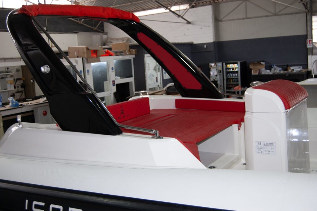 ICON 24S – Cockpit & Details – photo 9