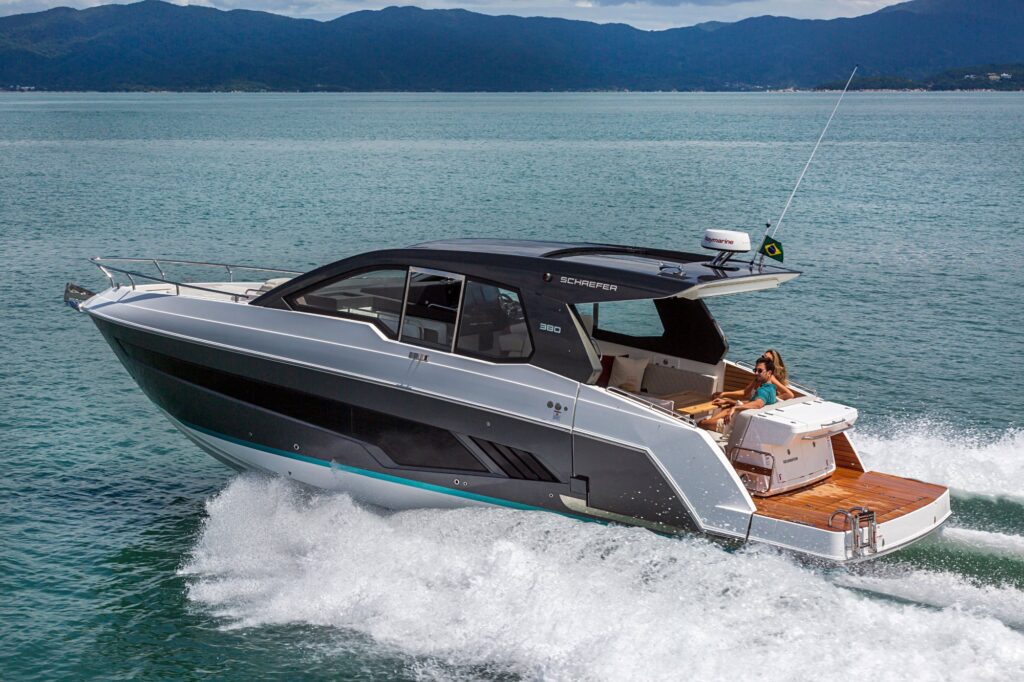 Schaefer 380 – Exterior Design – photo 4